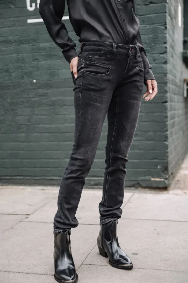 Freeman T. Porter Slim*Alexa Slim S-SDM