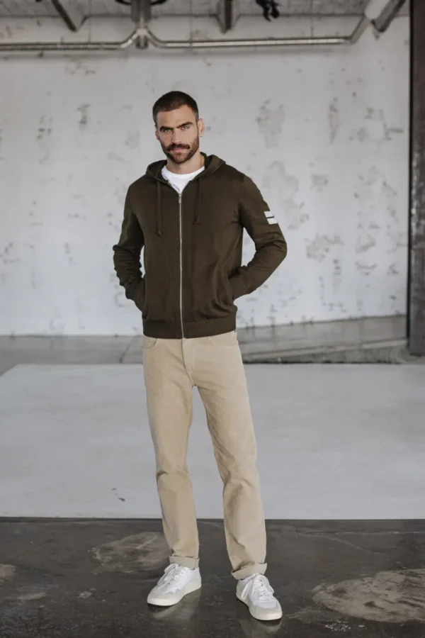 Freeman T. Porter Pull & Sweats*Lyam Conwy