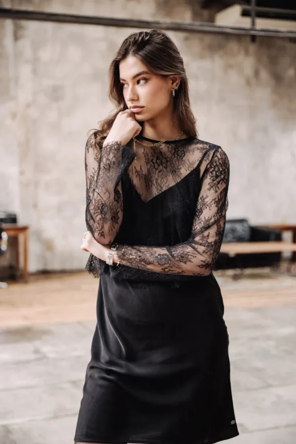 Freeman T. Porter Robes & Jupes*Ritania Lace