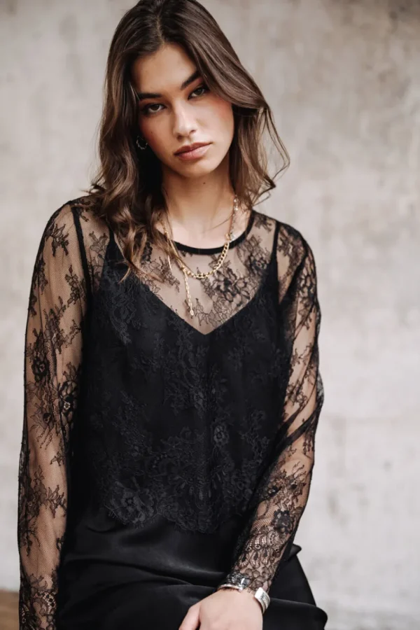 Freeman T. Porter Robes & Jupes*Ritania Lace