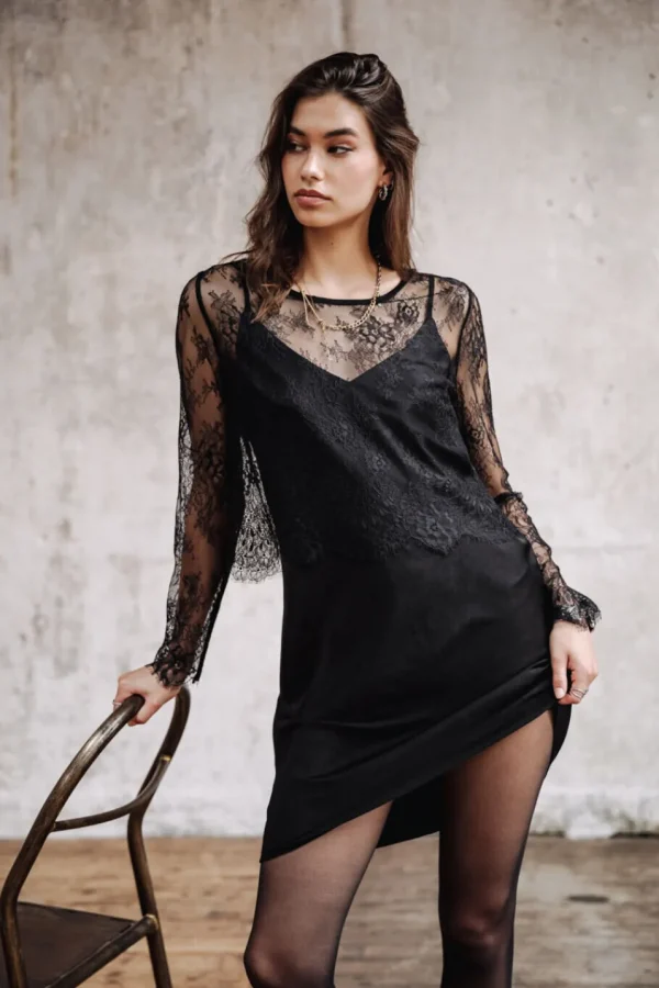 Freeman T. Porter Robes & Jupes*Ritania Lace
