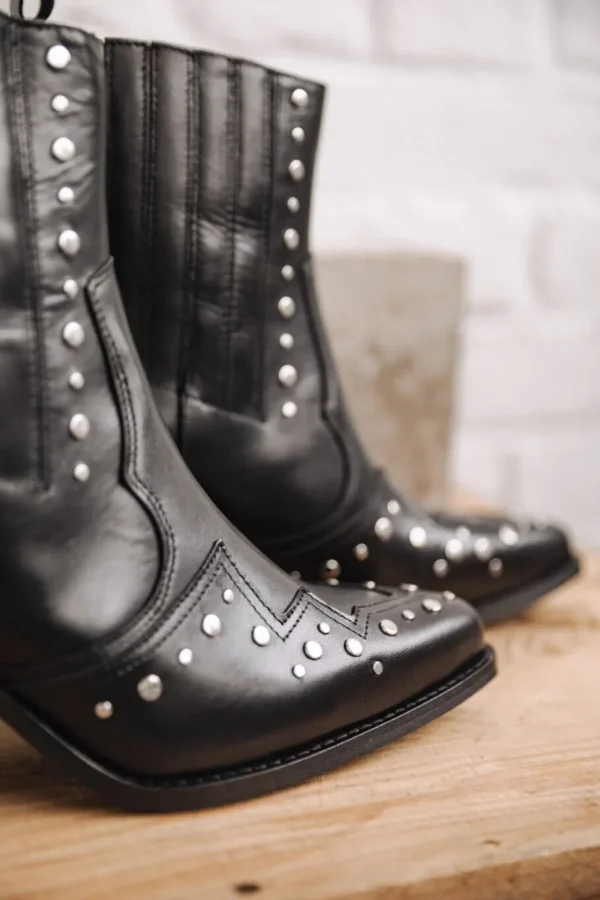 Freeman T. Porter Chaussures*Teresa Pine Studs