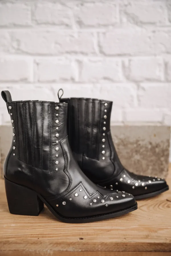 Freeman T. Porter Chaussures*Teresa Pine Studs