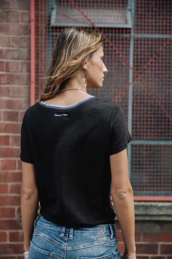 Freeman T. Porter T-Shirts*Tonia Linen