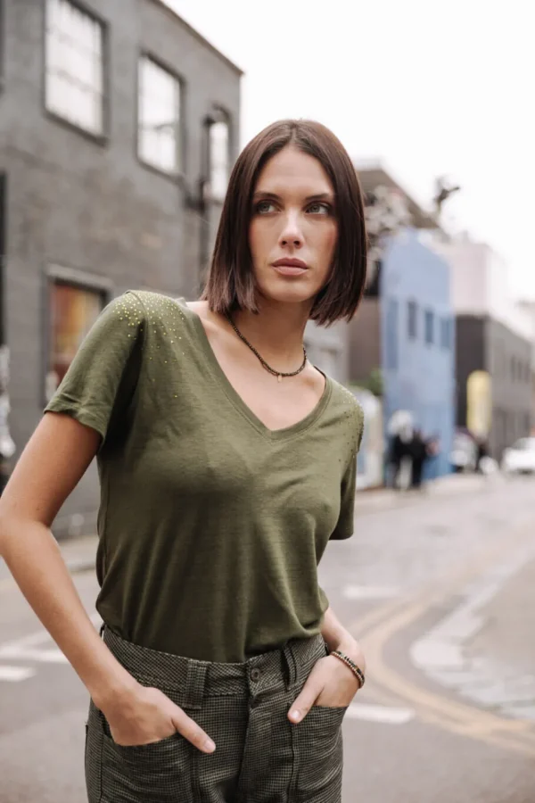 Freeman T. Porter T-Shirts*Tressia Gemstone